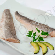 FILETE-MERLUZA-ABORDO-CON-PIEL